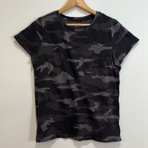 Athleta Cotton Short Sleeve Shirt Black Camo Medium